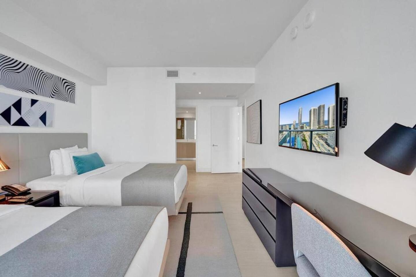 Amazing Apartments At H Beach House Холивуд Екстериор снимка