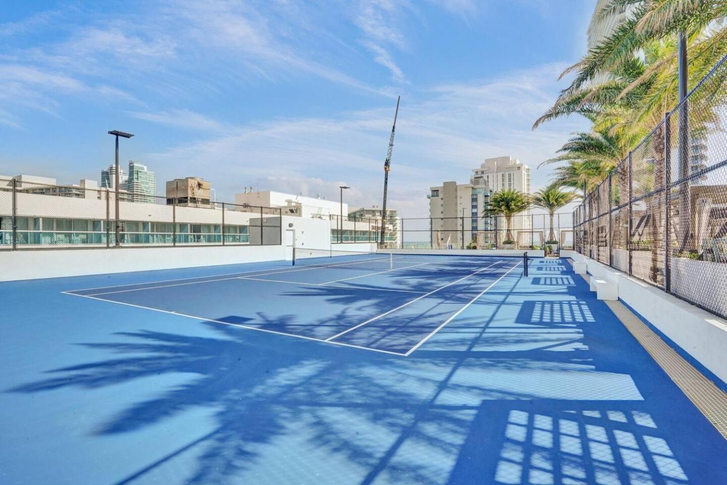 Amazing Apartments At H Beach House Холивуд Екстериор снимка
