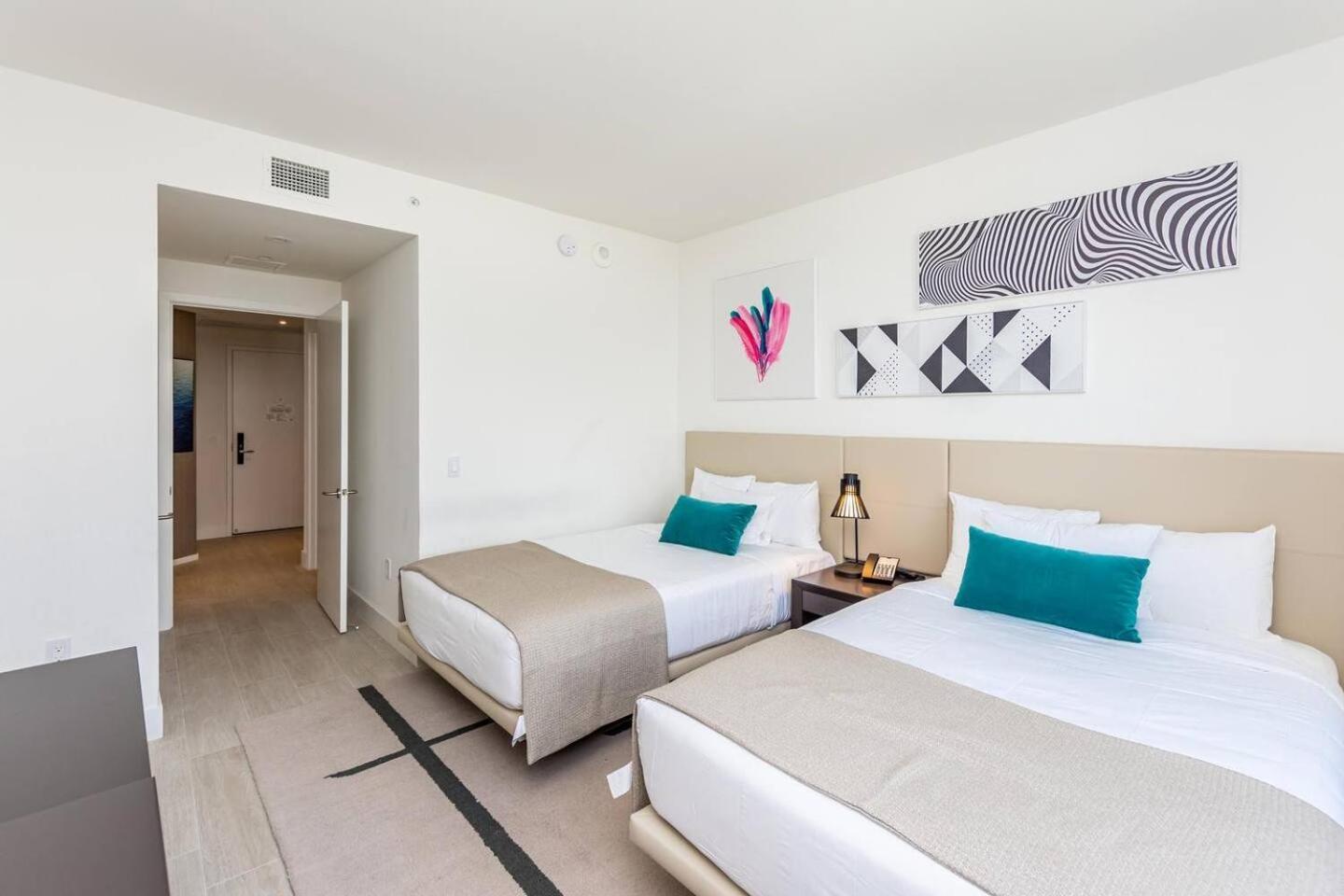 Amazing Apartments At H Beach House Холивуд Екстериор снимка