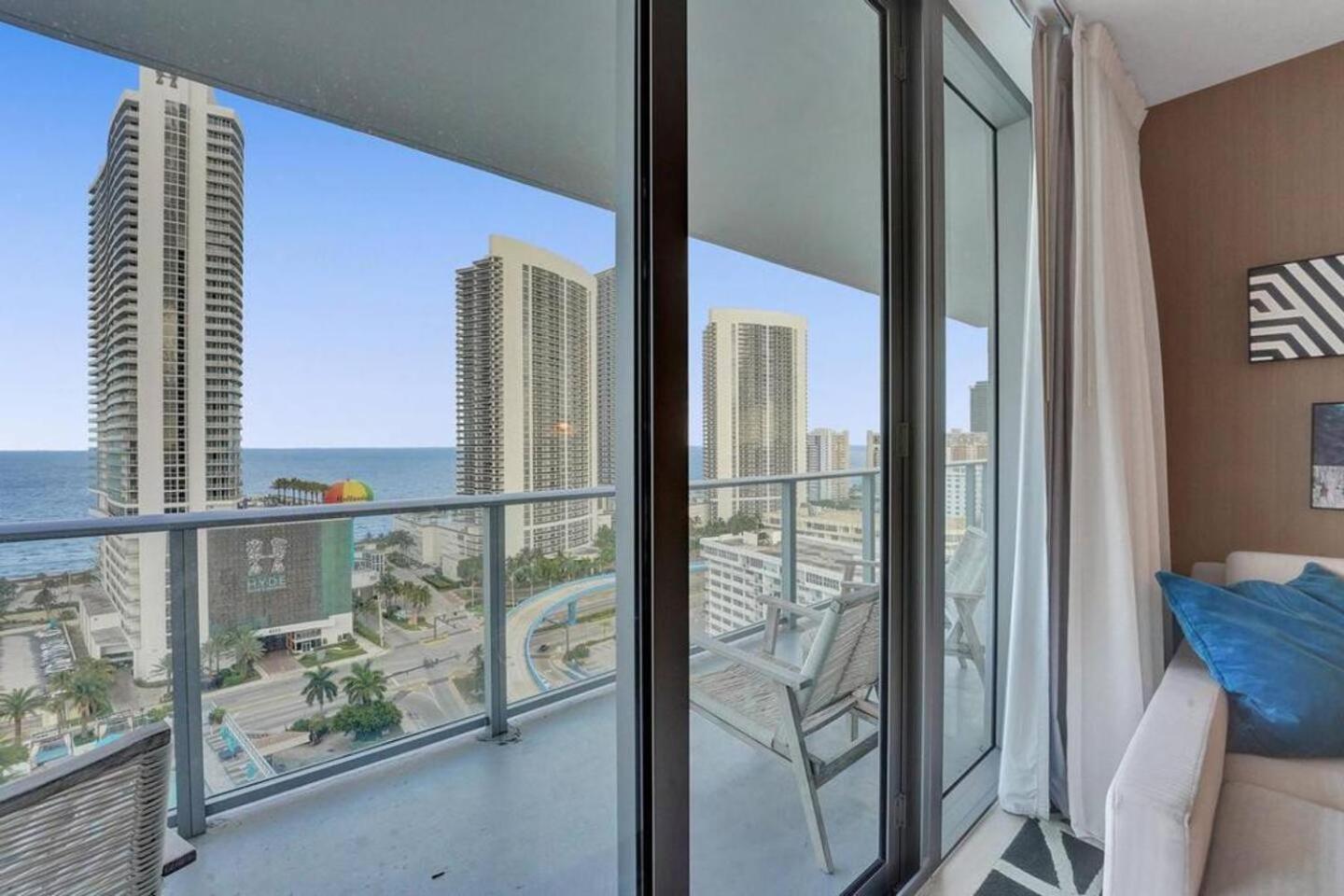 Amazing Apartments At H Beach House Холивуд Екстериор снимка